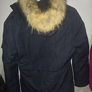 Women's Black Puffer Jacket with Faux Fur Trim